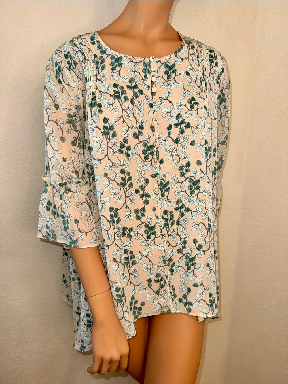 LC Lauren Conrad Floral Sharkbite Blouse XL Sheer Boho Flowy Top
